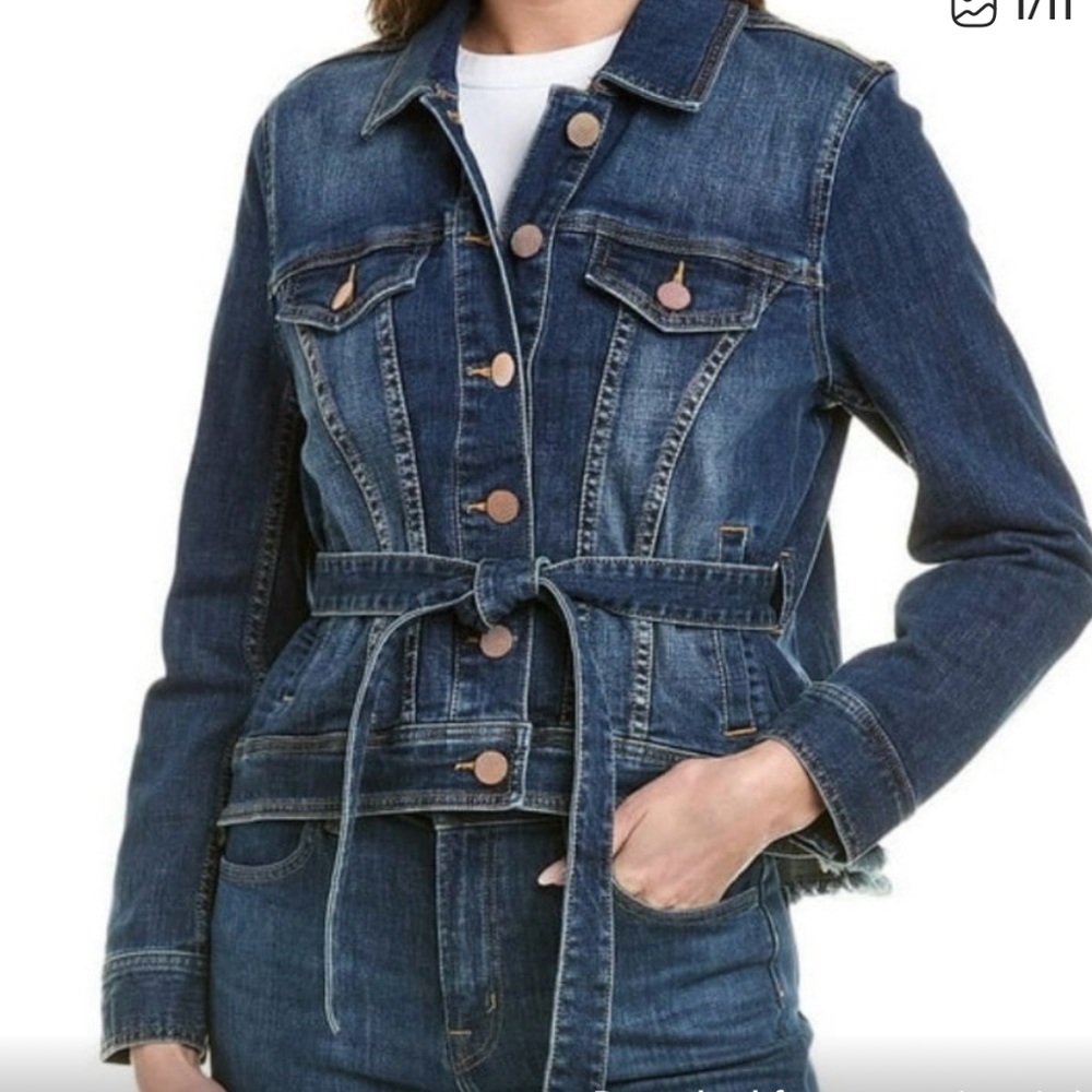 CAbi Classic Blue Denim Jacket, Ties in back, EUC, size Medium